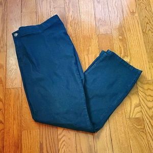 LIKE NEW: LEE RIDERS WOMENS DARK DENIM
